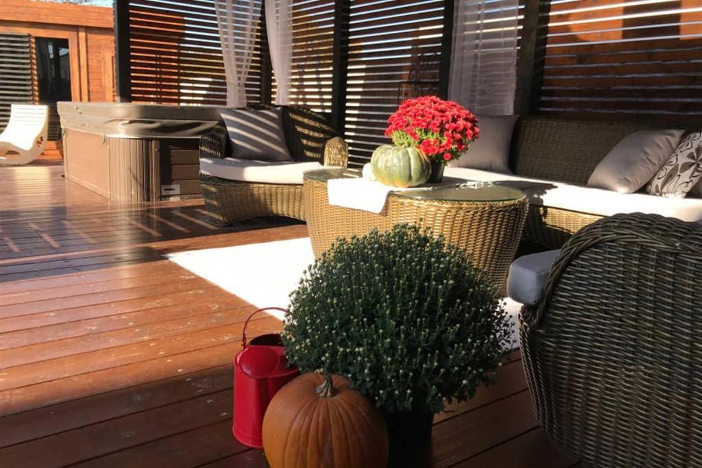 Orchardhouse Farmhouse, Wellness Chrast  Esterno foto
