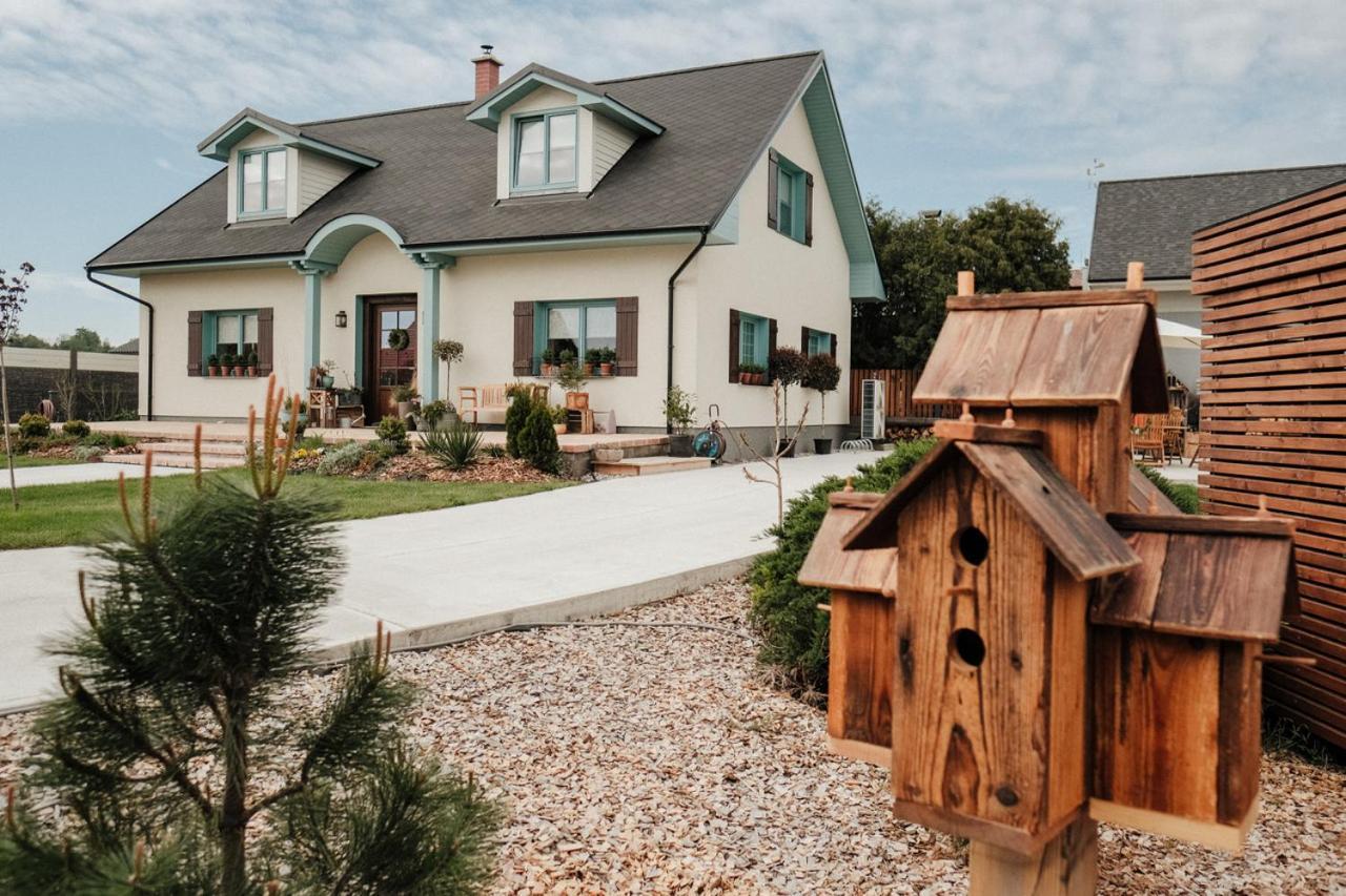 Orchardhouse Farmhouse, Wellness Chrast  Esterno foto